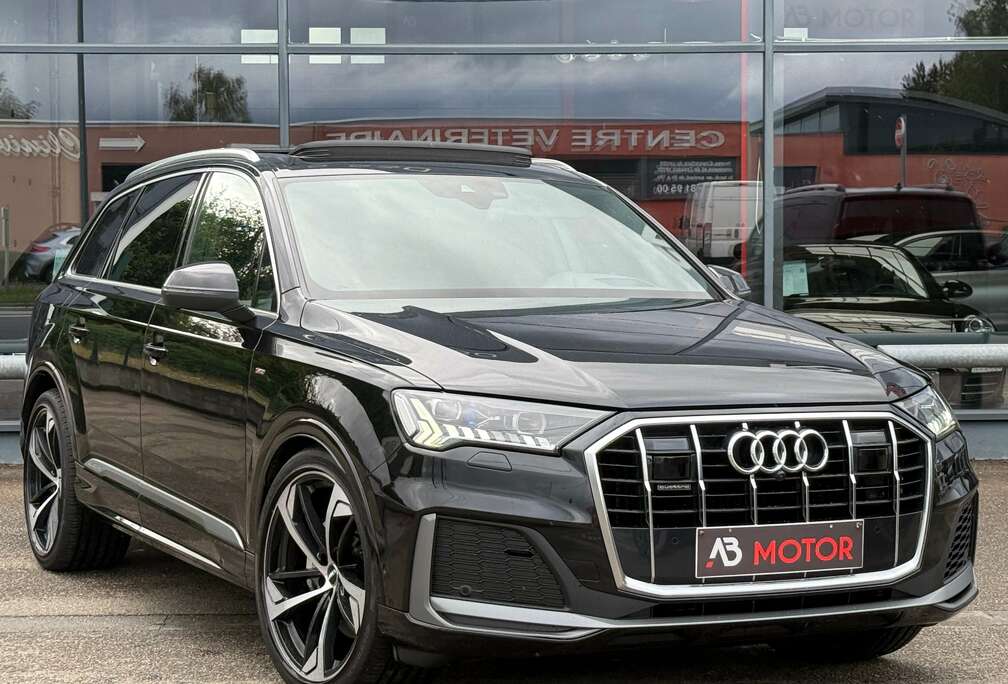 Audi 45TDi 3X S-LINE BLACK 7PL PNEUMA. ACC HEAD-UP PANO