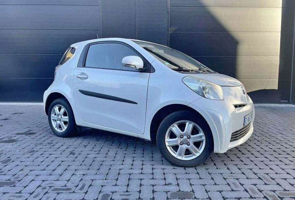Toyota iQ 1.0i VVT-i Luna