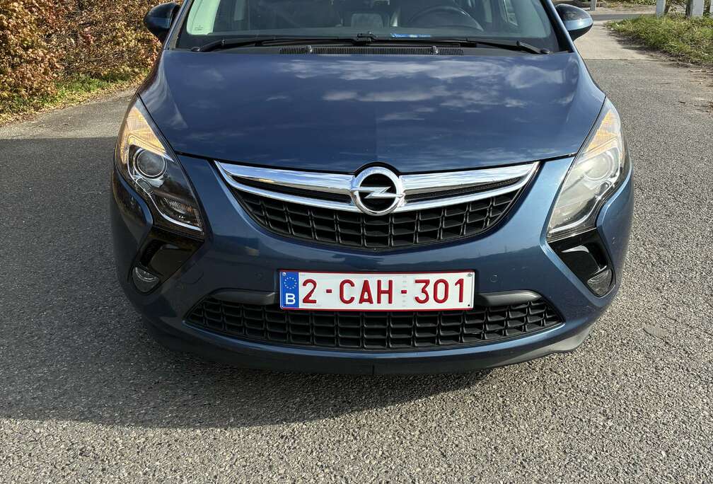 Opel 1.4 Turbo / Full Options
