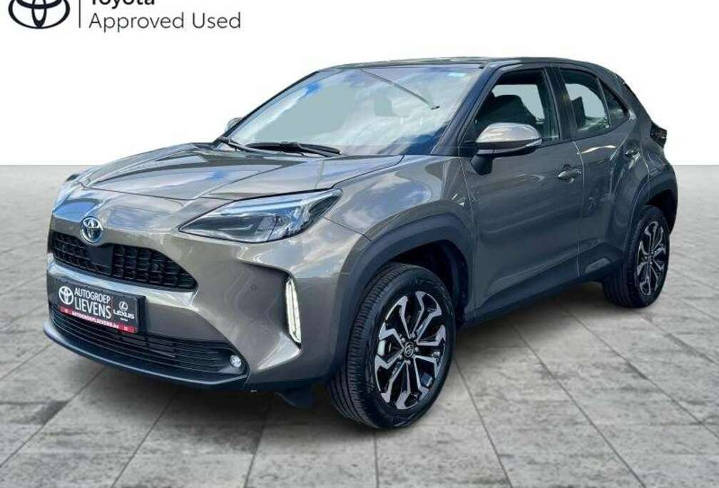 Toyota 1.5 Hyb Dynamic Plus + pack