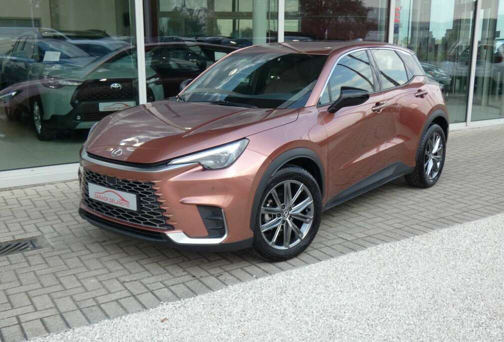 Lexus Hybrid Elegant +BRUIN LEDER +Stuur&Zetelverwarming +GPS +Dodehoek +Parkeersensoren