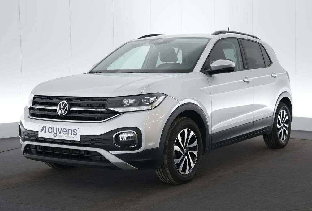 Volkswagen 1.5 TSI DSG Active Premium LED GPS PDC CAM Carplay