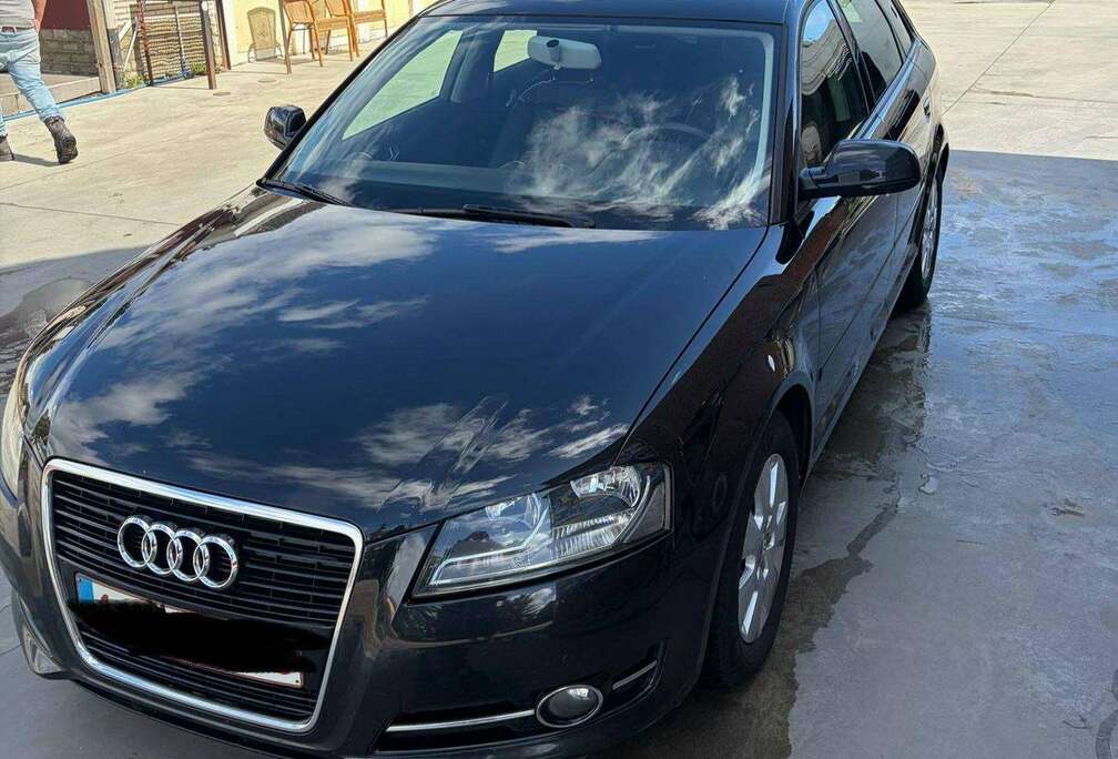 Audi A3 Sportback 1.6 TDi e Attraction Start/Stop DPF