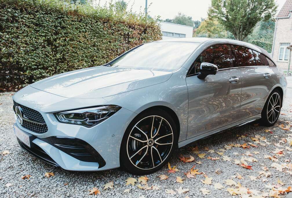 Mercedes-Benz CLA 180 AMG SHOOTING BRAKE STAR EDITION