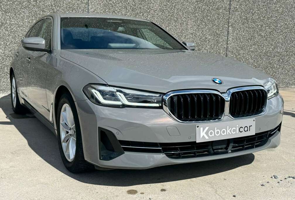 BMW 518 dA MHEV//CARNET//CARPLAY//GPS/CAMERA/GARANTIE/