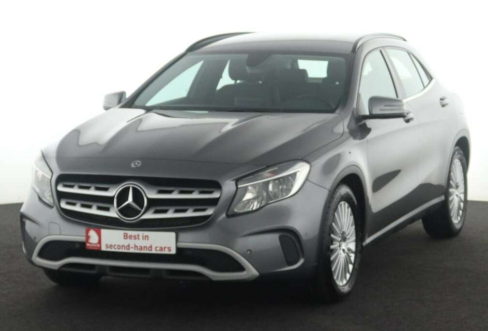 Mercedes-Benz iA + GPS + LEDER + CAMERA + PDC + CRUISE + ALU 17