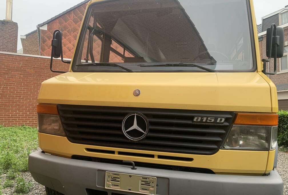 Mercedes-Benz 815D