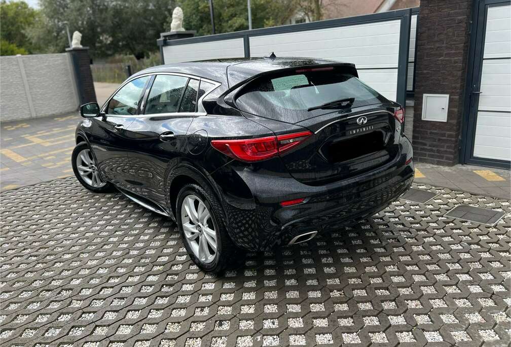 Infiniti 1.5d Sport avec 67.000km