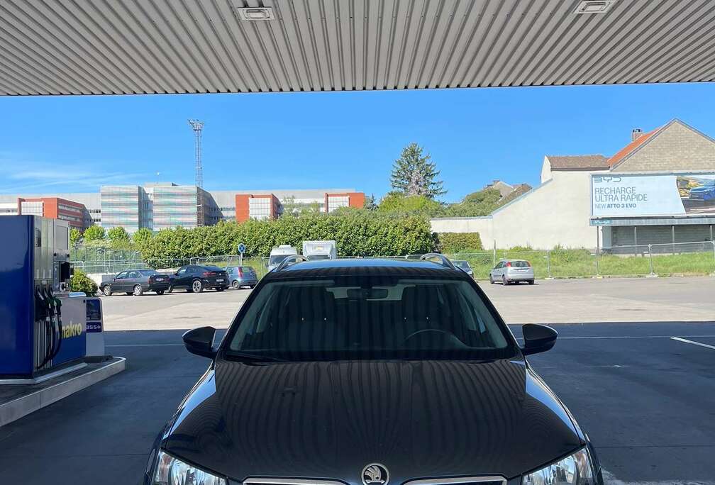 Skoda SW 2.0 CR TDi Ambition DSG