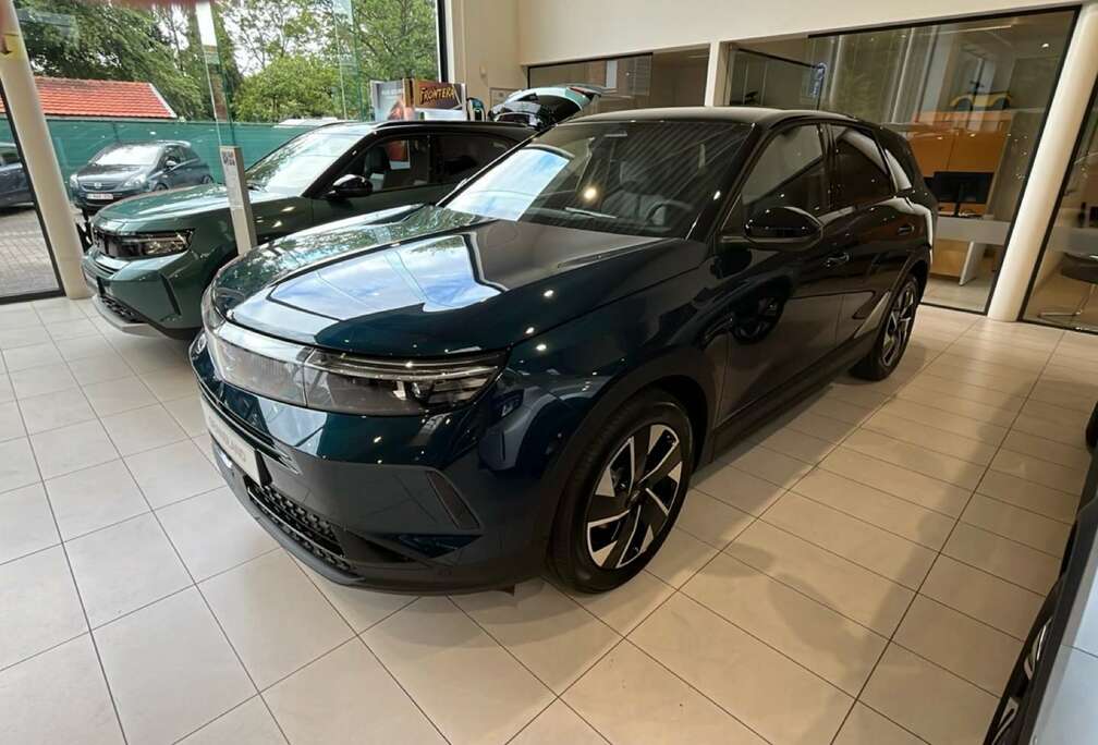 Opel 1.2 MHEV GS