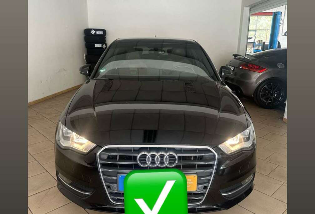 Audi Sportback 1.6 TDi Ambition S tronic