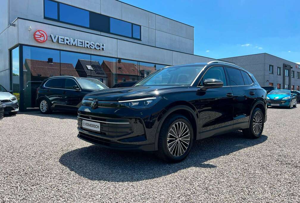 Volkswagen Tiguan 1.5 eTSI MHEV ACT Life Business Premium OPF DSG*GOAL EDITION*TREKHAAK*APPLE CARPLAY*BTW