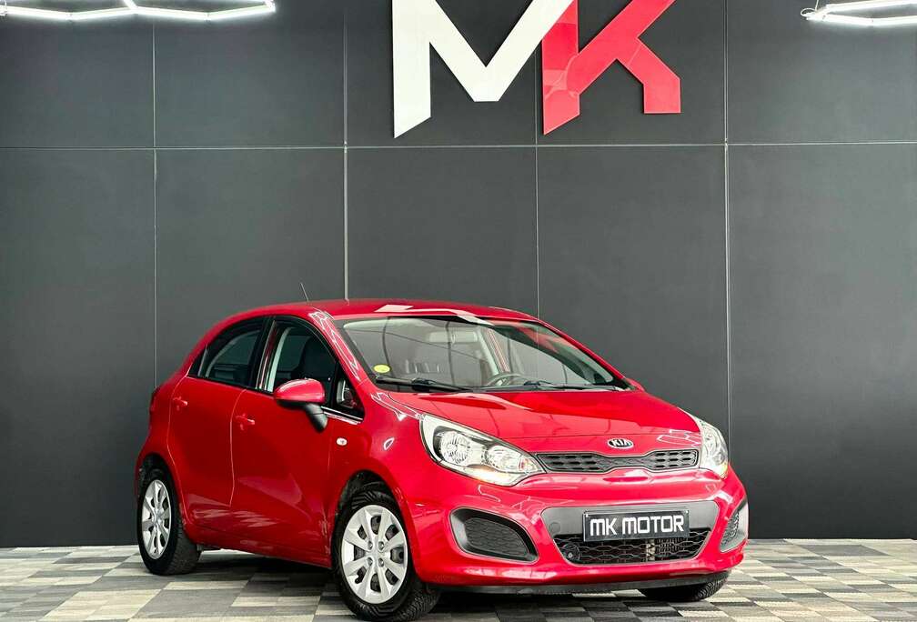 Kia 1.1DIESEL 75CV - 1ER MAIN - 5 PORTES - CLIM