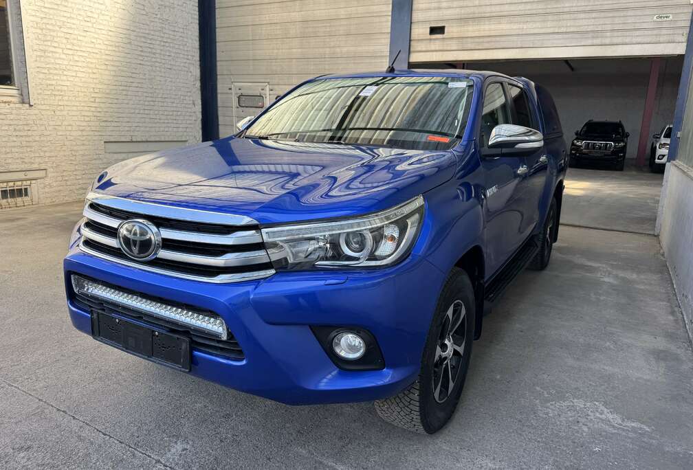 Toyota 2.4 D-4D 4WD Lounge EXPORT HORS CEE