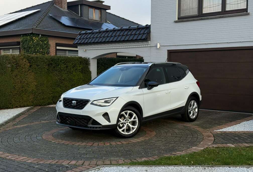 SEAT FR/Ambient light/LED/Carplay/ACC/Camera/Automaat