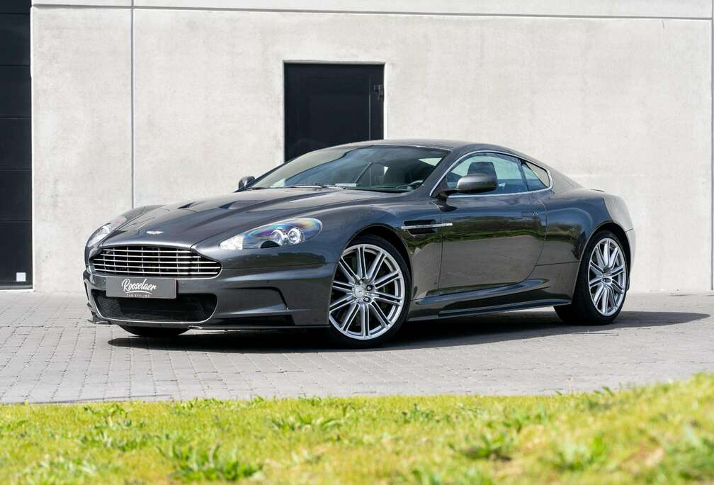 Aston Martin DBS 5.9i V12 / MANUAL / CARBON
