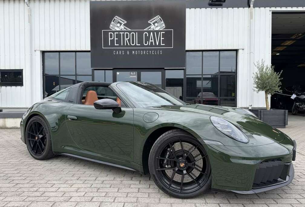 Porsche 911 Carrera 4 Targa 3.6 Turbo HEV GTS PDK
