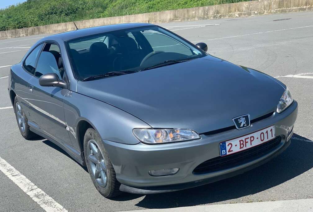 Peugeot 2.0i 16v S