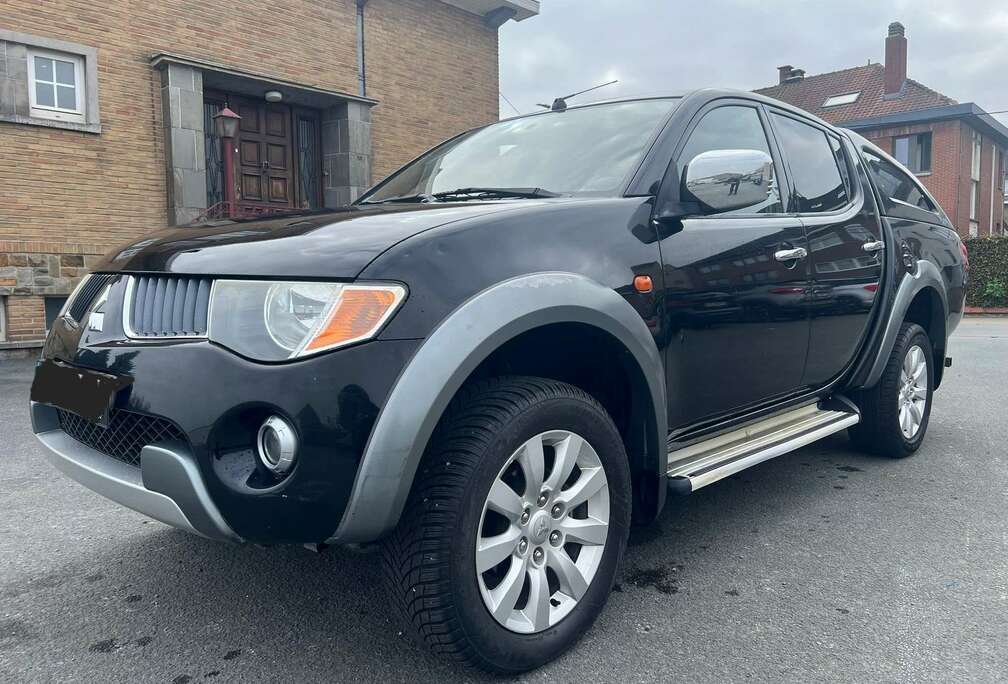 Mitsubishi 2.5 Turbo DI-D 4WD