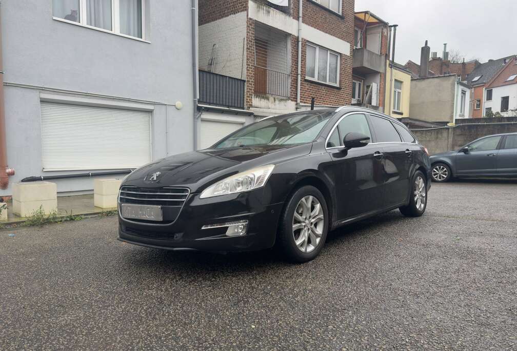 Peugeot Break 2.0 HDi Allure Auto / PANO / NAV / BLUETOOTH