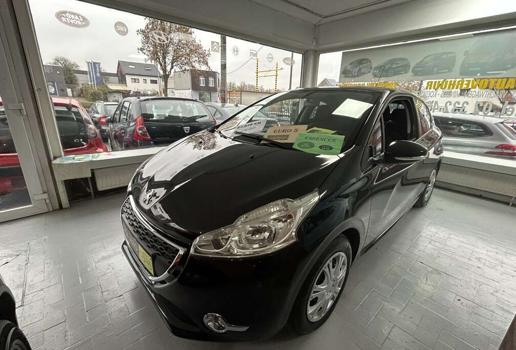 Peugeot 208 1.2i Access - garantie 12 mois -