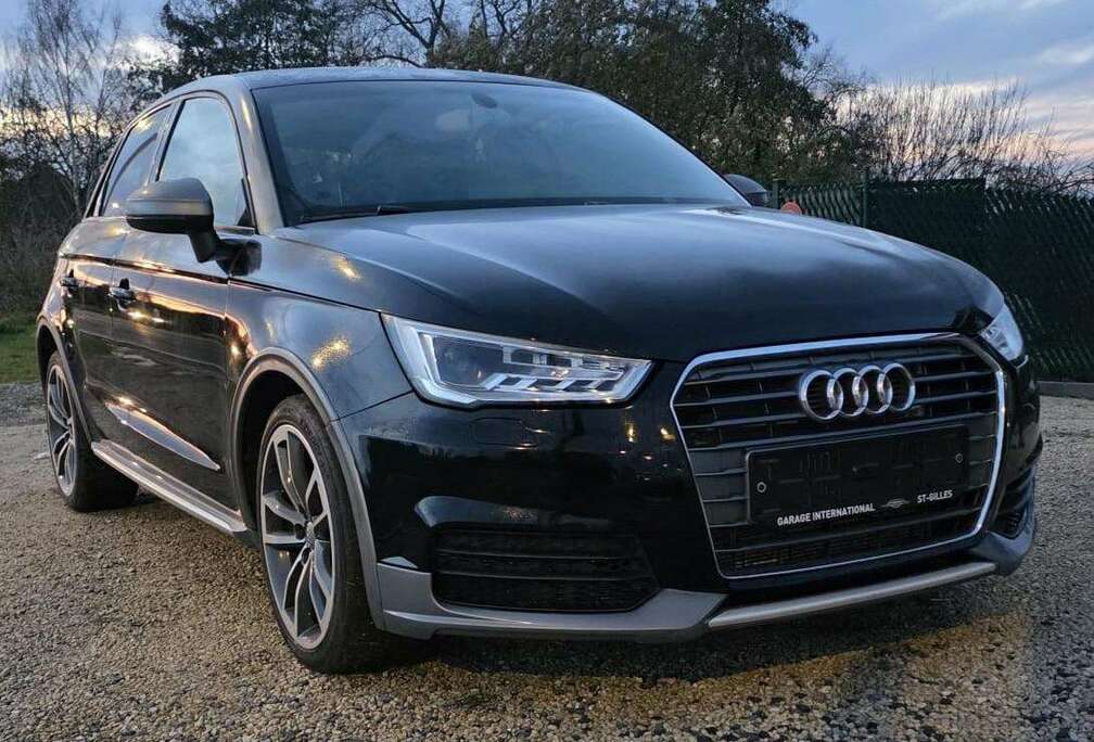 Audi A1 Sportback 1.4 TFSI ACTIVE