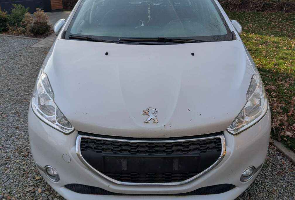 Peugeot 208 1.6 e-HDi Active BMP STT