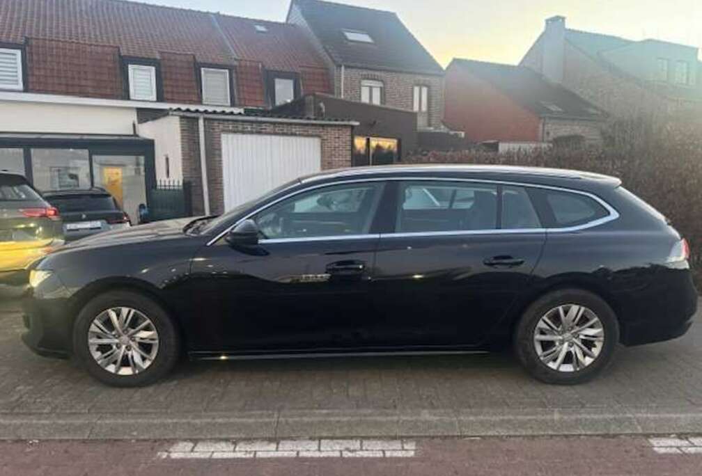 Peugeot SW 1.2i 130pk EAT8 Automaat 12Maanden garantie