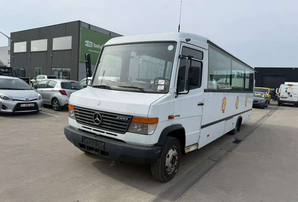 Mercedes-Benz 813 (Stock ID 49451)