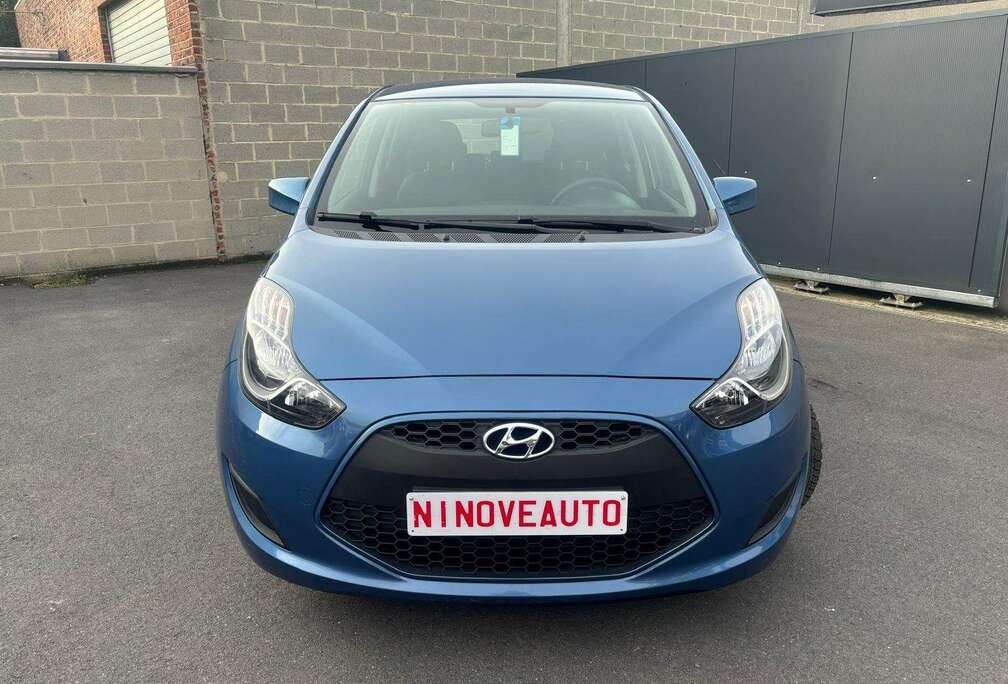 Hyundai 1.4i Pop*NAV BLUETH USB AIRCO 1JAAR GARANTIE Eu6b