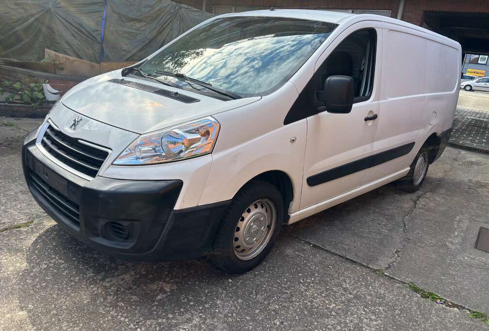Peugeot 1.6 HDi Seulement 48000 réel car pass
