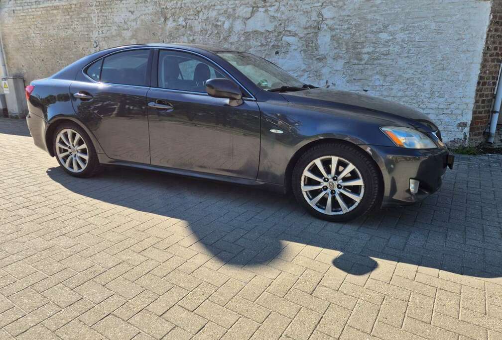 Lexus IS 250 2.5i V6 Executive