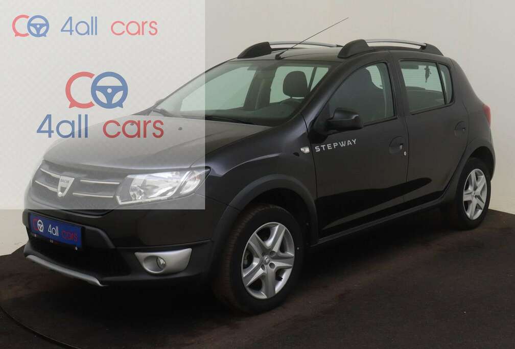 Dacia 3389 Stepway Plus Trekh Navi PDC BT Airco  0.9TCe 90PK 5V