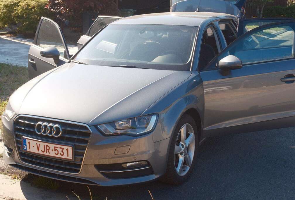 Audi A3 Sportback 1.6 TDi Attraction