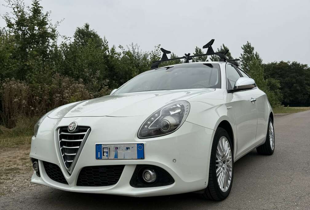 Alfa Romeo 1.6 jtdm Distinctive E5+