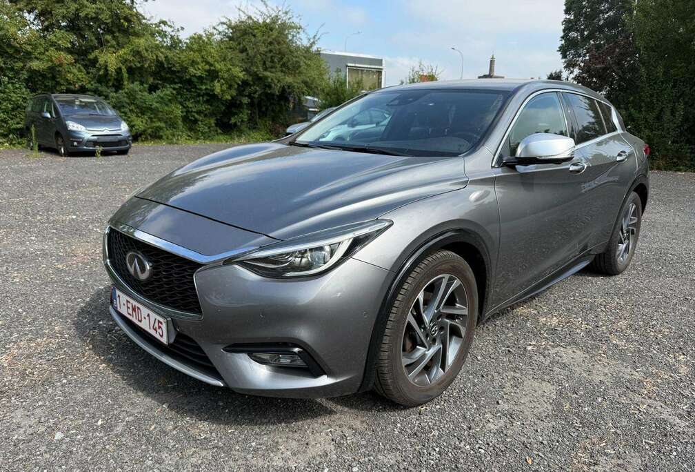 Infiniti ENKEL VERKOOP AAN HANDELAAR-  AIRCO / CRUISECONTROL / SENSOREN / CAMERA