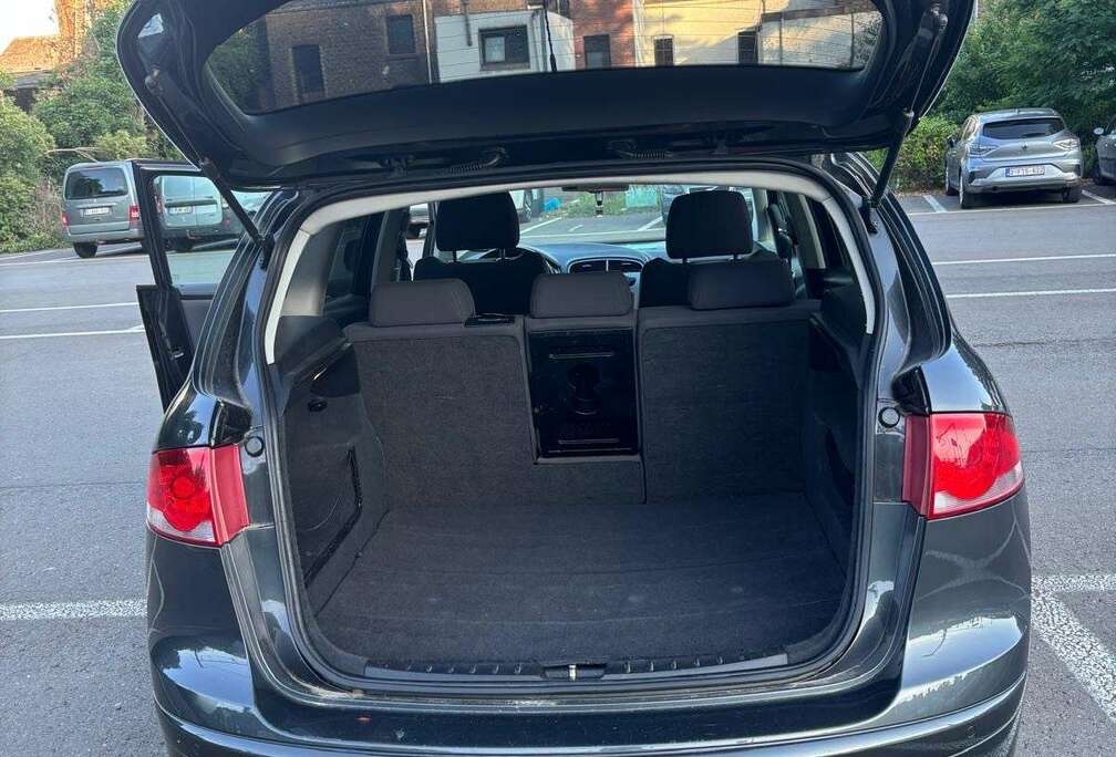 SEAT 2.0 CR TDi Full Option