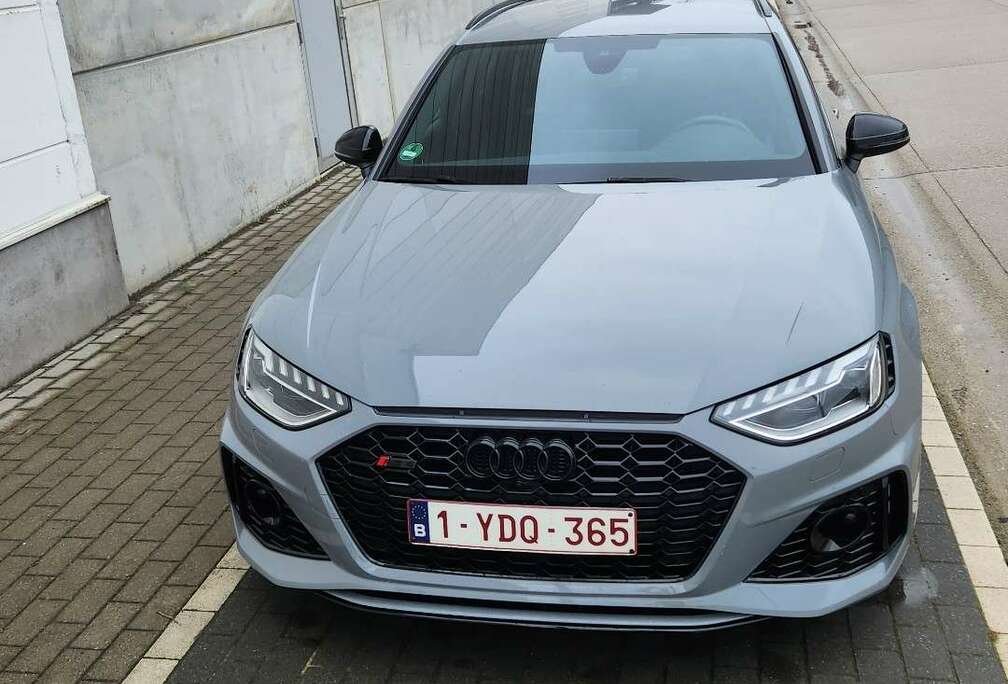 Audi Avant quattro tiptronic