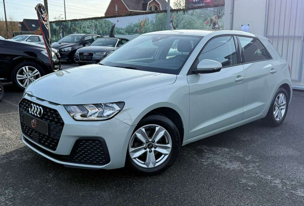 Audi Sportback 25 TFSI / PDC / CARPLAY / LIKE NEW