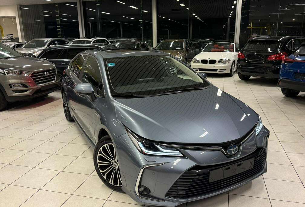 Toyota Corolla Hybrid/Essence 1.8