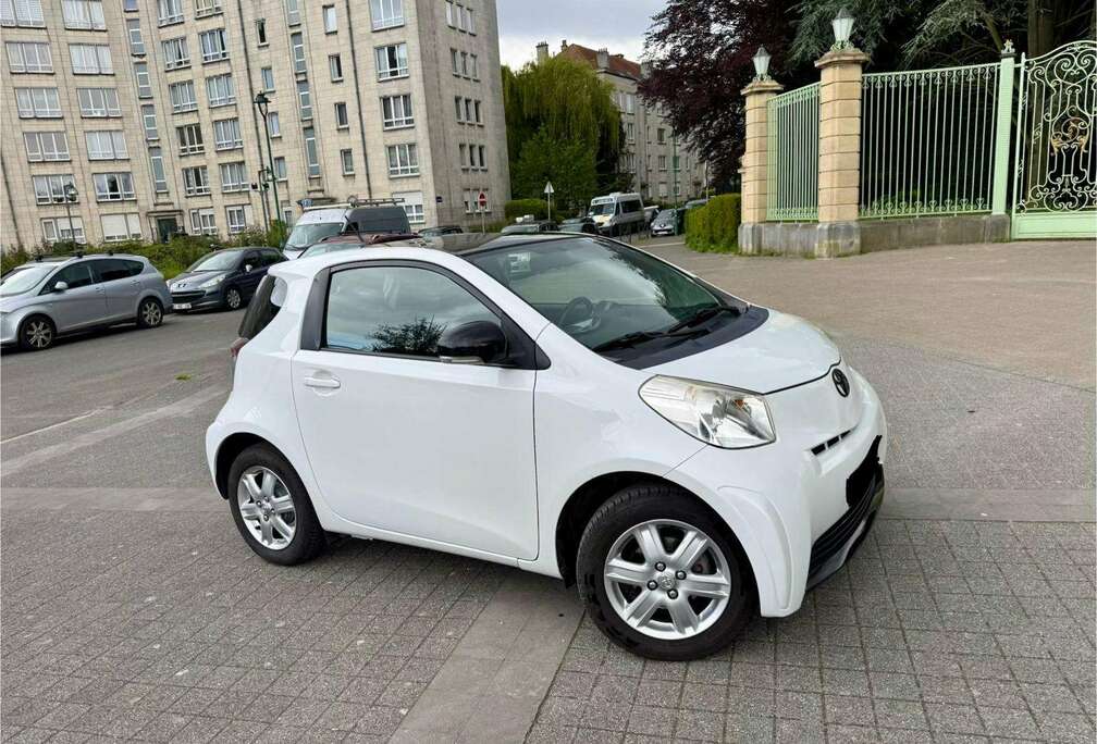 Toyota iQ 1.0i VVT-i Luna