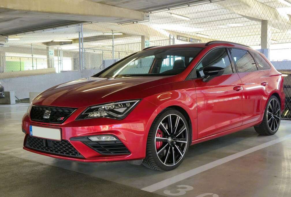 SEAT Cupra ST300 4drive