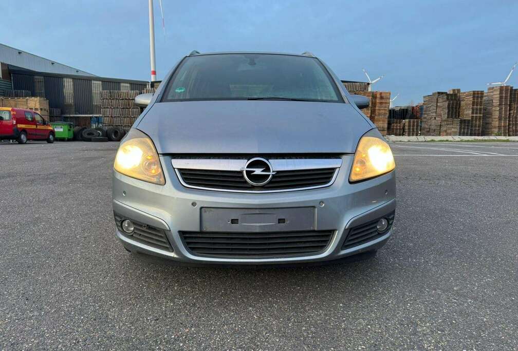 Opel Opel Zafira 1.9 DTL CDTi airco+navi+7 zit export