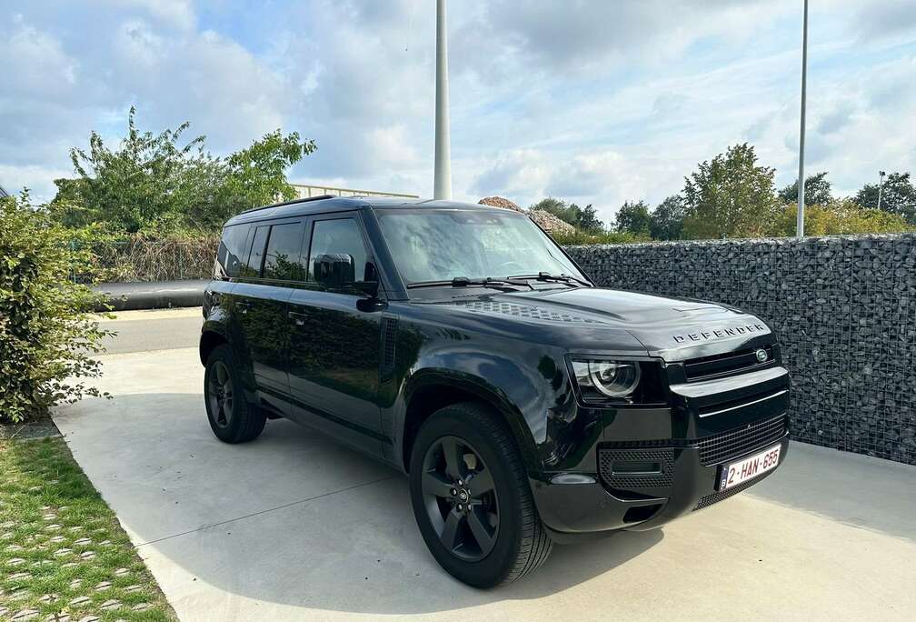 Land Rover Defender 110 D250 X-Dynamic SE