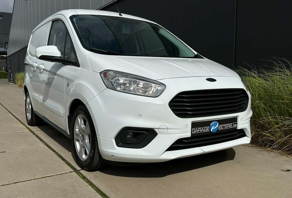 Ford 288 / TREKHAAK / BJ 18 / CAMERA / 10725,-incl. BTW