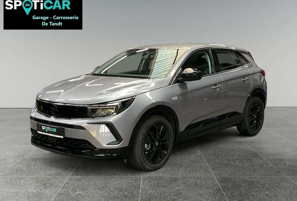 Opel GS-Line 1.2 Benzine 130 pk  met vele optie\'s