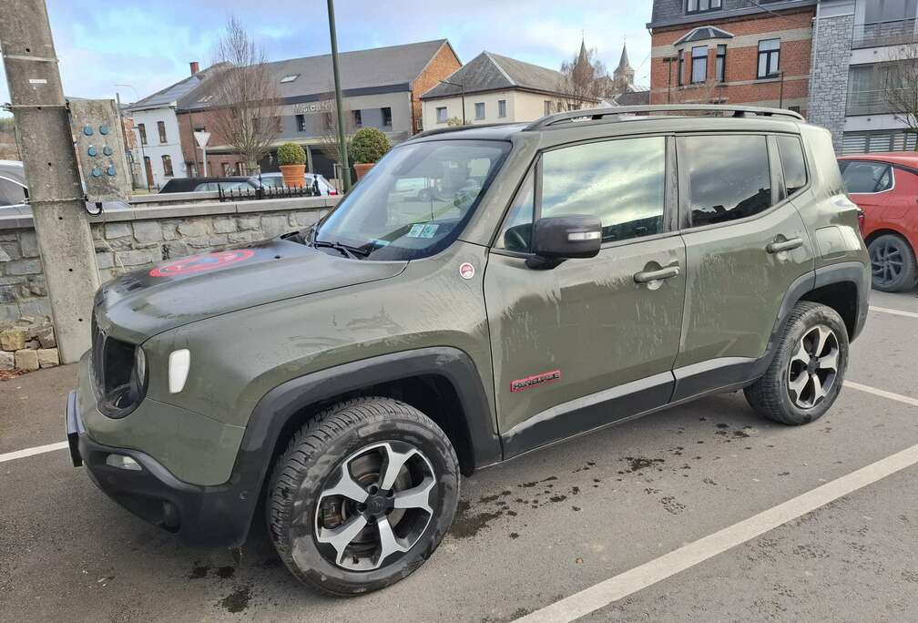 Jeep Renegade PHEV 1.3 T4 AWD Trailhawk DDCT