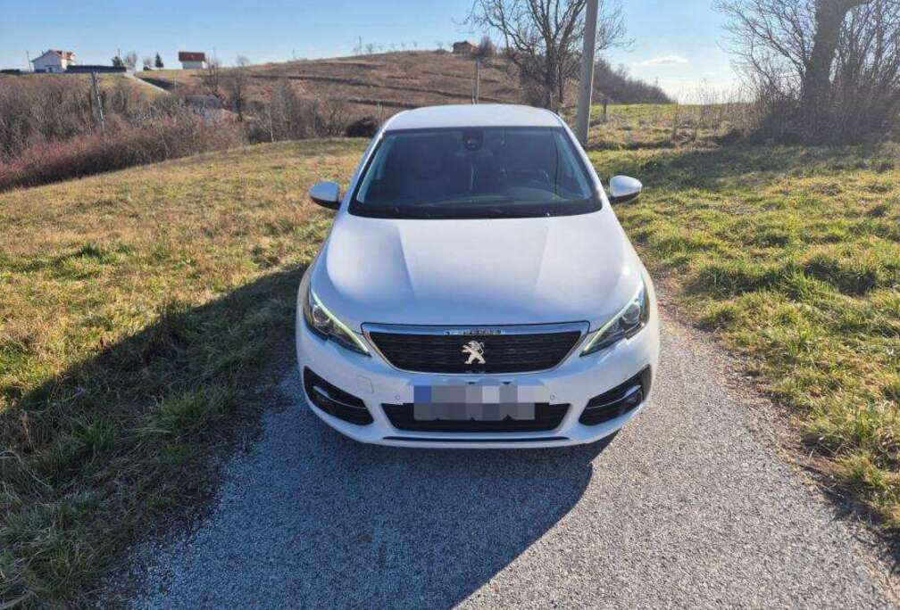 Peugeot 308 1.4i Confort