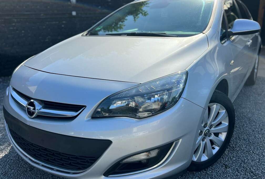 Opel Sports Tourer 1.6 CDTi  D Edition ( 3.801 € HTVA