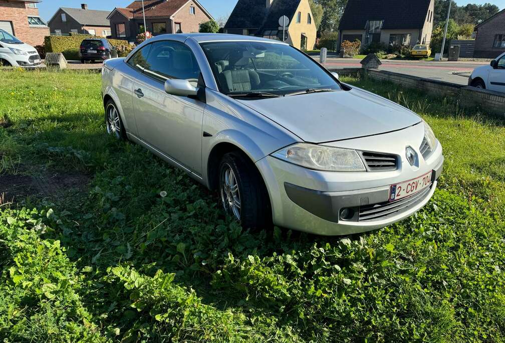 Renault 1.6 Coupe-Cabriolet Authenique